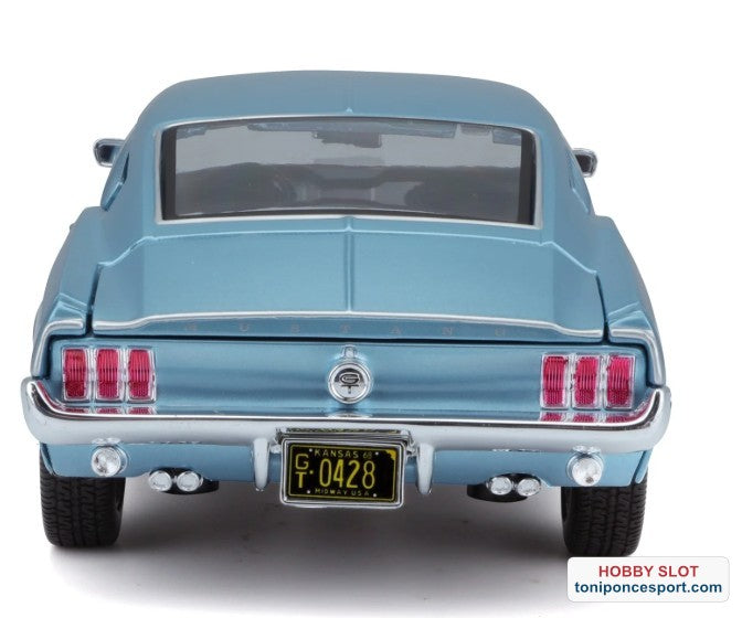 Ford Mustang GT Cobra 1968 blanco