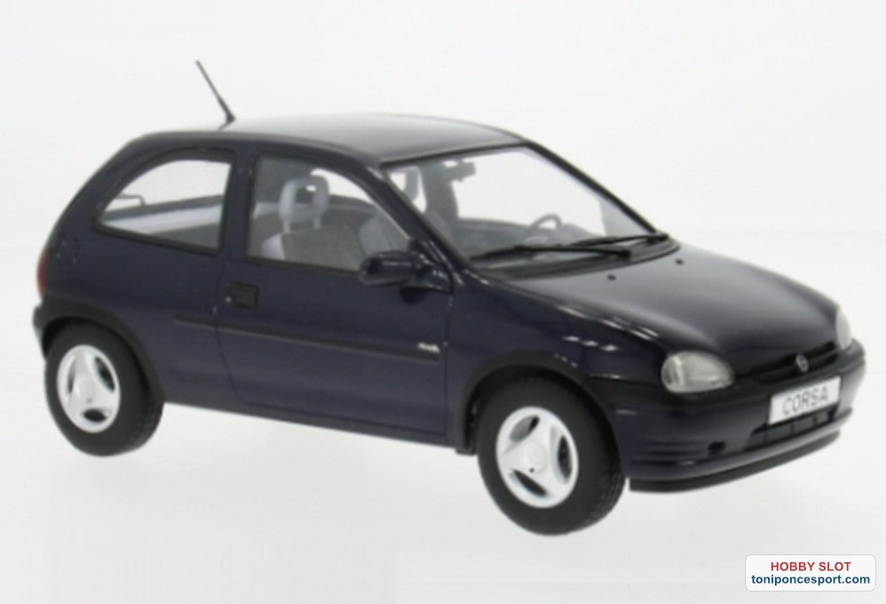 Opel Corsa B 1993 Azul Oscuro.