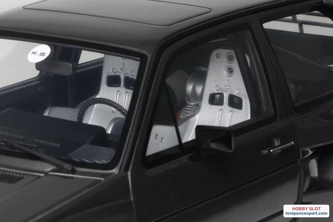 Volkswagen Golf II GTi por Khyzyl Saleem Gris Ascot Metalizado 2021