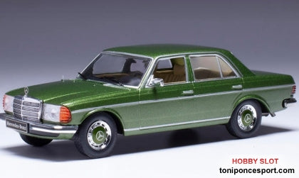 Mercedes-Benz 2400 (W123) 1976