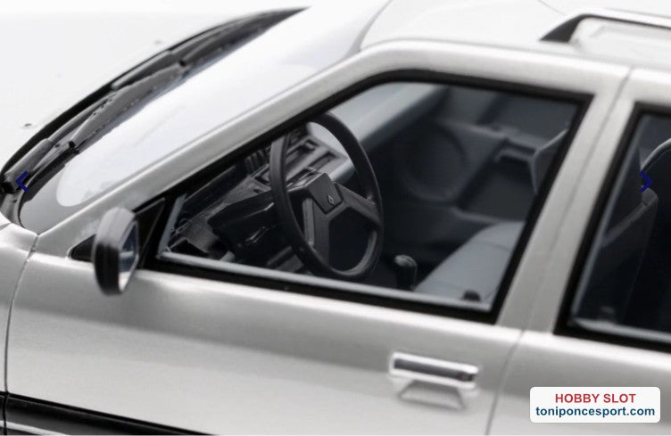 Renault 21 Nevada Phase 1 Argent Metallic 1988