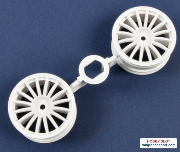 Llantas de 16 radios y 26 mm. 1/10