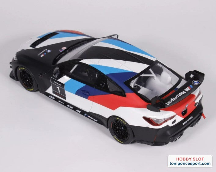 BMW M4 GT4 GT4 WHITE PRESENTATION 2022
