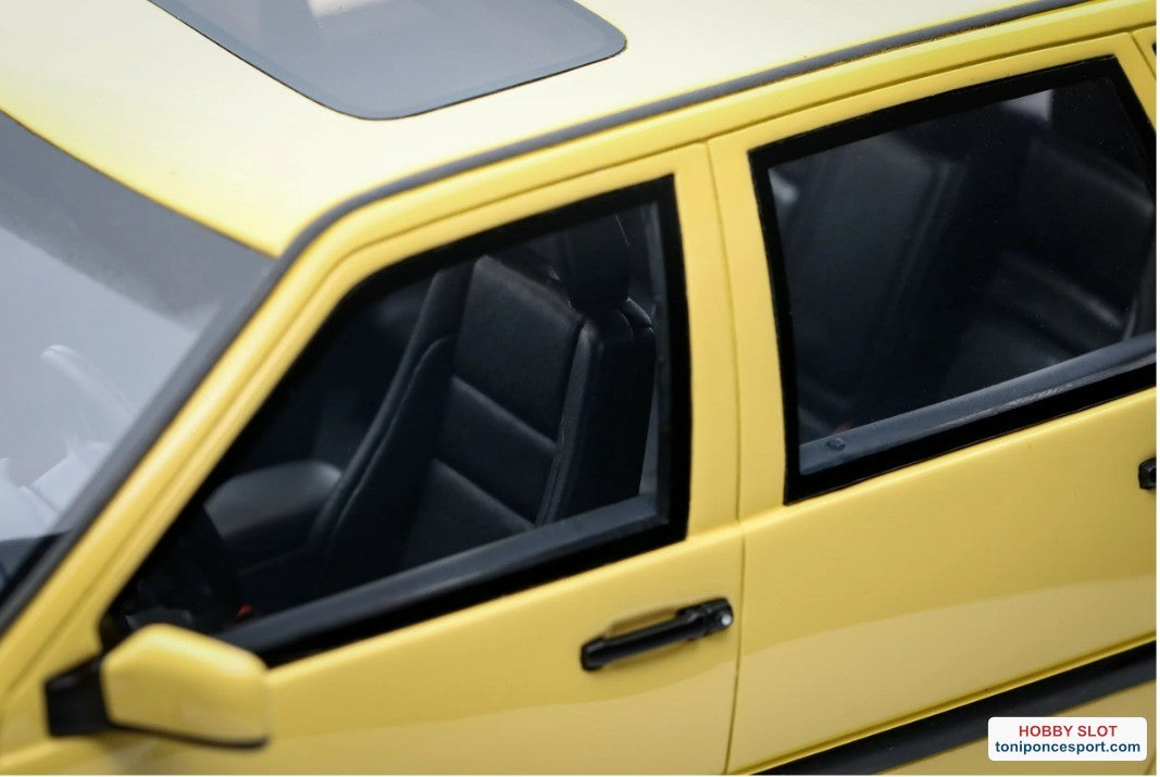 VOLVO 850 T-5R CREAM YELLOW 1996