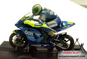 Yamaha Gauloises Valentino Rossi 04