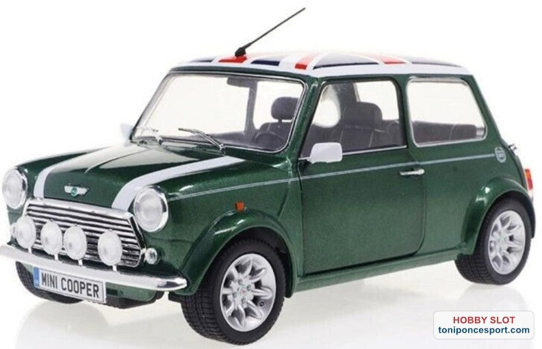 MINI COOPER SPORT BRITISH RACING GREEN & FLAG