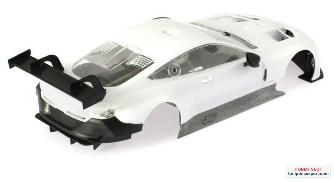 Carrocería M8 GTLM en Kit Blanca 1/24