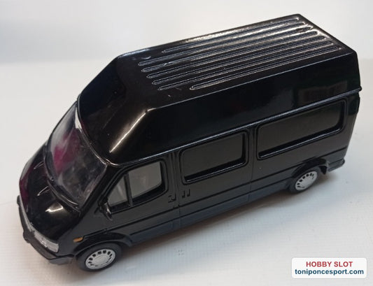 Furgón Ford Transit 1/32 Estatica.