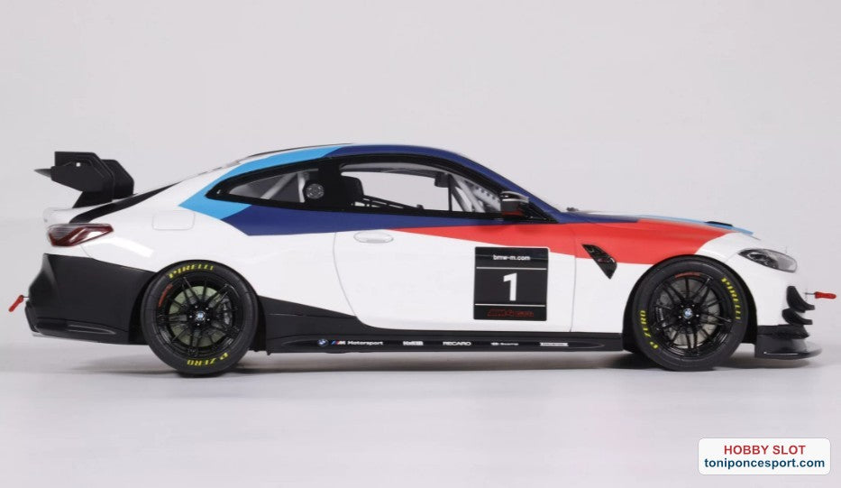 BMW M4 GT4 GT4 WHITE PRESENTATION 2022