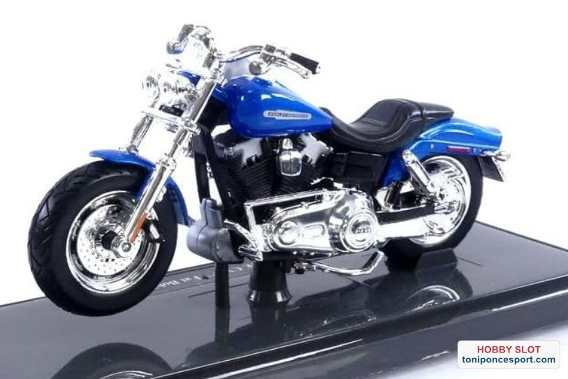 Harley‐Davidson FXDFSE CVO Fat Bob 2009 Azul Metalizado.