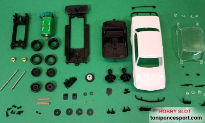 BMW 2002 White Kit