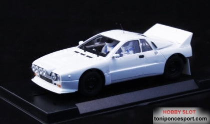 LANCIA 037 KIT EN BLANCO MONTADO