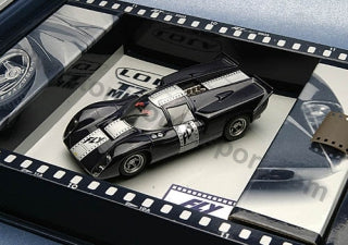Lola T70 MKIIIB "Edicion Limitada Numerada con Catalogo 2003" (S2003)