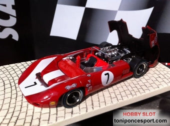 Lola T70 Spider "Surttes" rojo Limited Edition