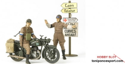 Motocicleta BSA M20 y policía militar 1/35.
