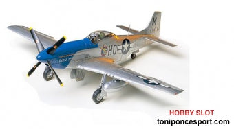 Avión North American P-51D Mustang 8th AF 1/48.