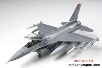 Avion Lockheed Martin F-16CJ Fighting Falcon
