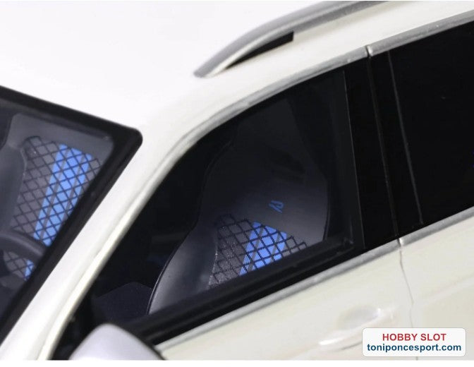 Volkswagen Tiguan R Oryx White Pearl L0K1 2021
