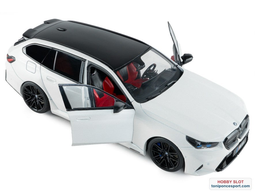 BMW M5 TOURING Blanco Alpino Sólido 2025