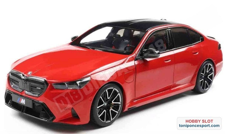 BMW M5 2025 Rojo Fuego.