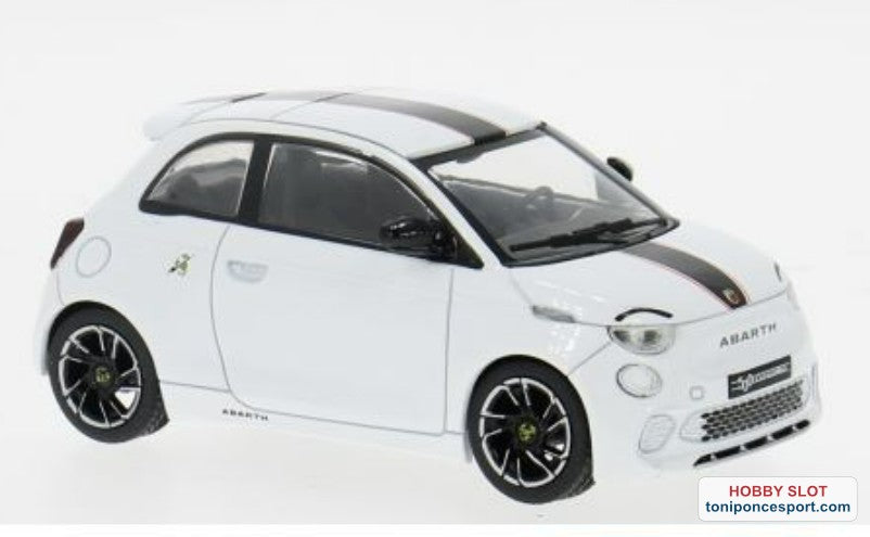 Fiat Abarth 500e 2024